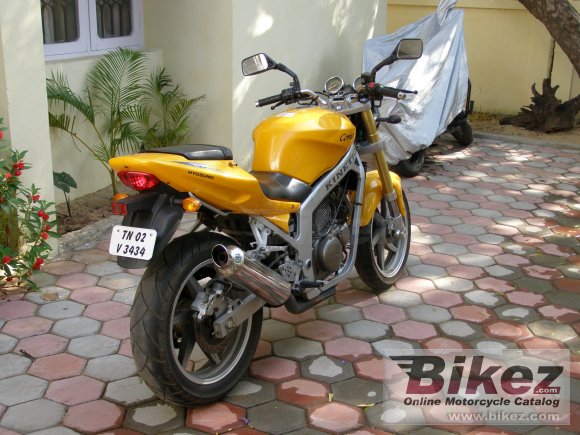 2005 Hyosung GT 250 photo